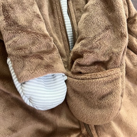 Just One You Carter's Winter bear suit 6 months - Picture 6 of 7